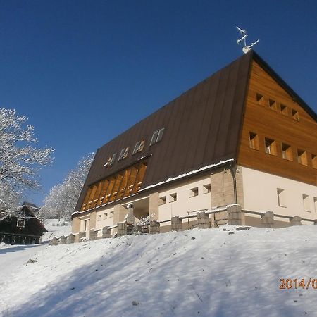 Hotel Vltava Strážné エクステリア 写真
